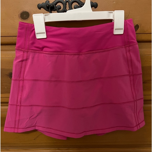 Sneak Peek! Lululemon Sale Size 0-4 All New-Like New Condition - Picture 3 of 12